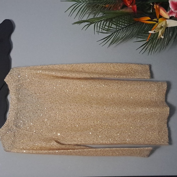 Moda International Gold Sequin Sweater Dress Sz Small PTP: 18" - 25.5" L 32.5 - Picture 5 of 5